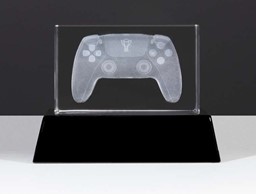 Zeige Details für E-Sports-Controller Gaming in 3D-Glas auf Sockel Bild von E-Sports-Controller Gaming in 3D-Glas auf Sockel